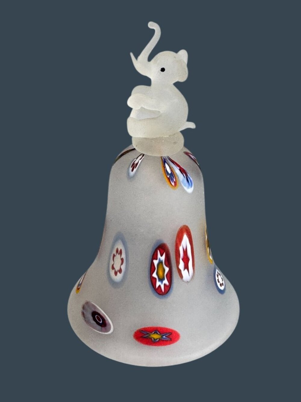 Vintage Frosted Art Glass Bell Millefiori Elephant Finial Hand Blown 5¼" Tusk Ch - Picture 5 of 9